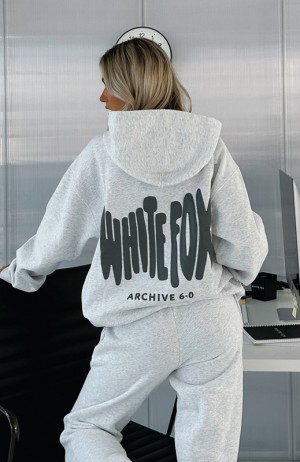 Women's White Fox Archive 6.0 Oversized Hoodie White | MRZN-13476