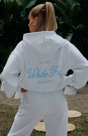 Women's White Fox Season 7 Oversized Hoodie White | PTZU-57693