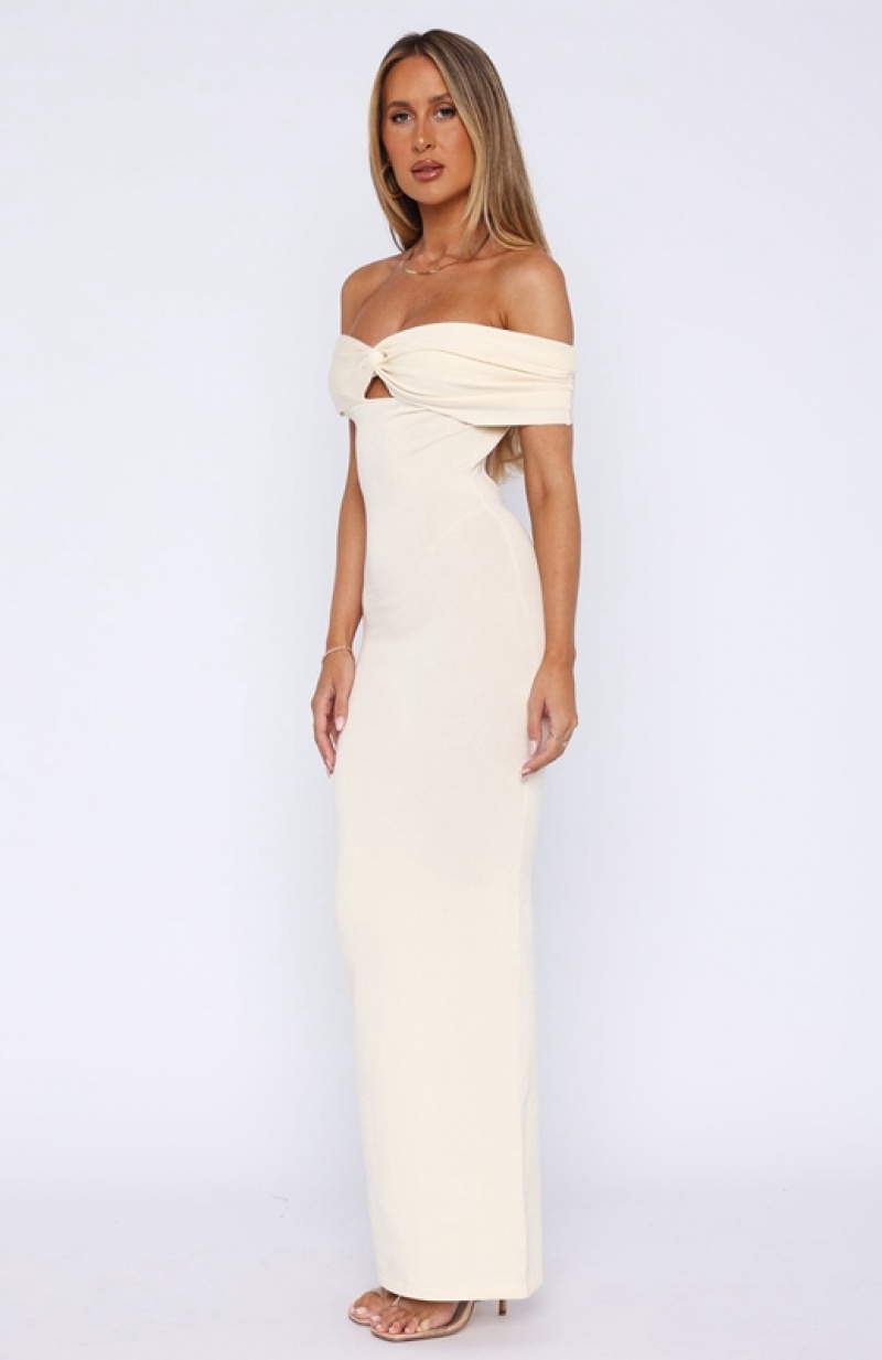 Women's White Fox Book The Tickets Off Shoulder Maxi Dress White | AJZE-74281