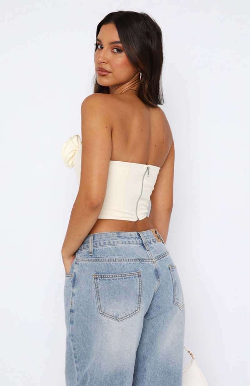 Women's White Fox Chase A Feeling Strapless Bustier Tops Cream | BMVY-92768