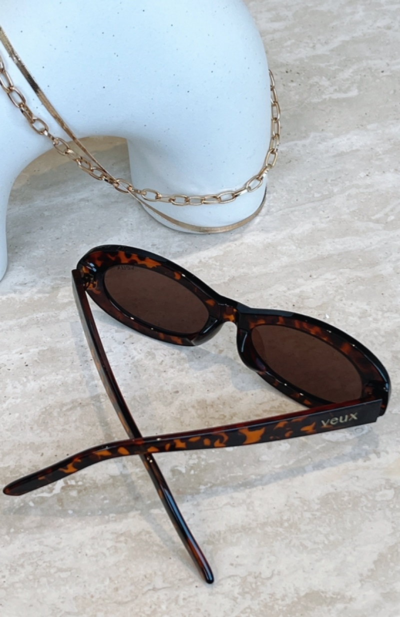 Women's White Fox Emilia Sunglasses Brown | RLQC-01349