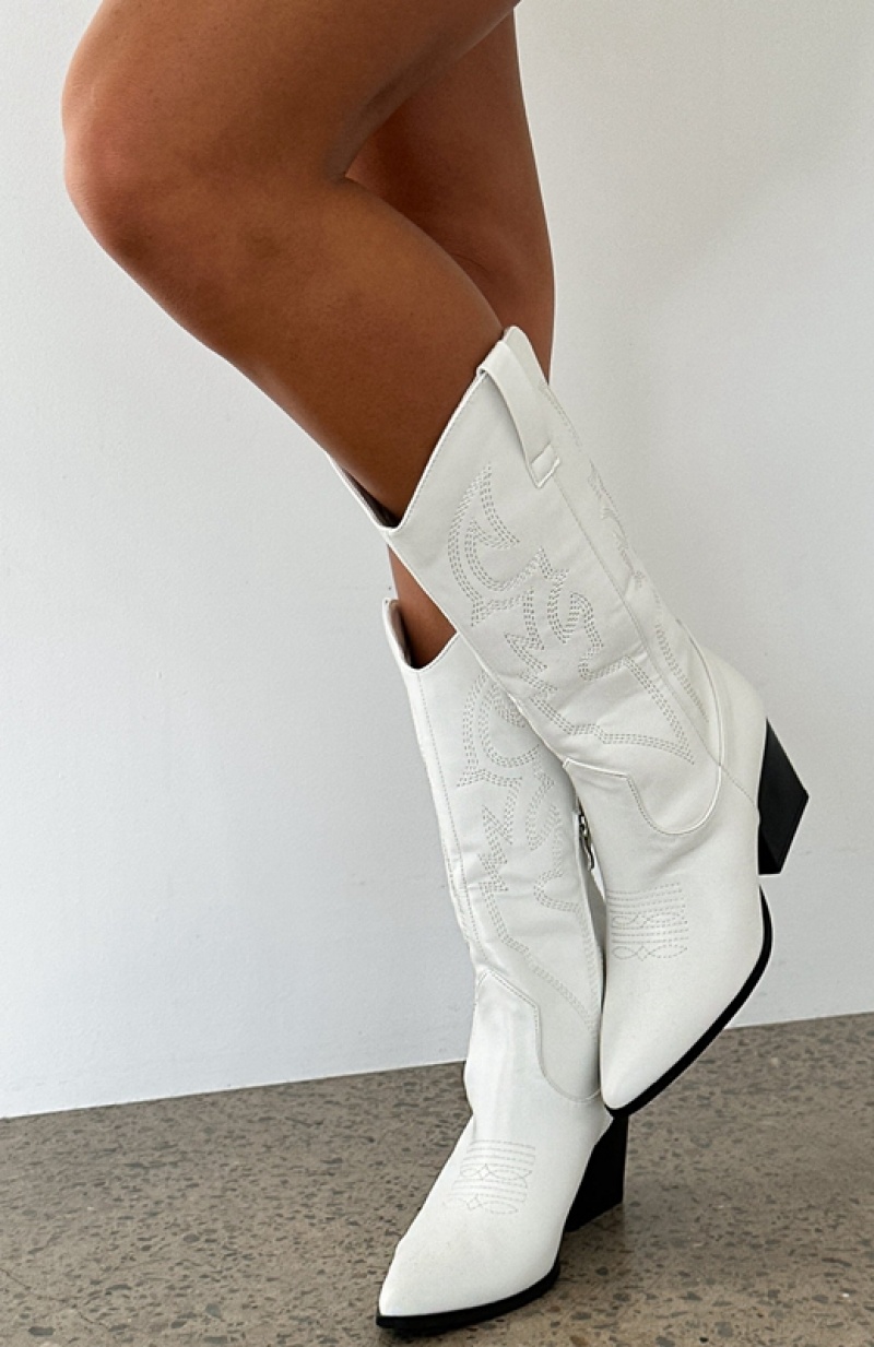 Women's White Fox Kacey Cowboy Boots White | MREC-10792