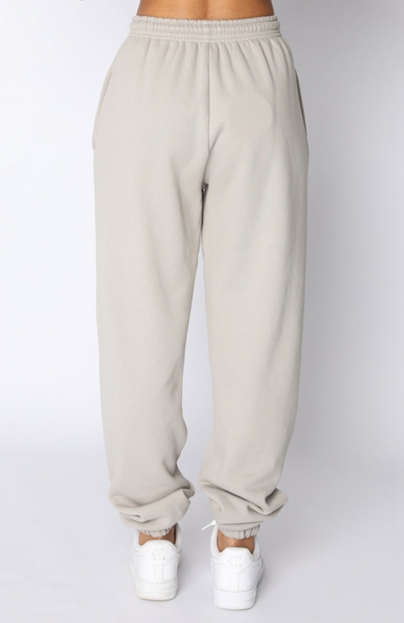 Women's White Fox Not An Issue Sweatpants Light Brown | ZPAV-71690