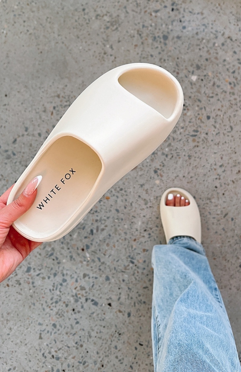 Women's White Fox On The Edge Slides White | GLBV-39724