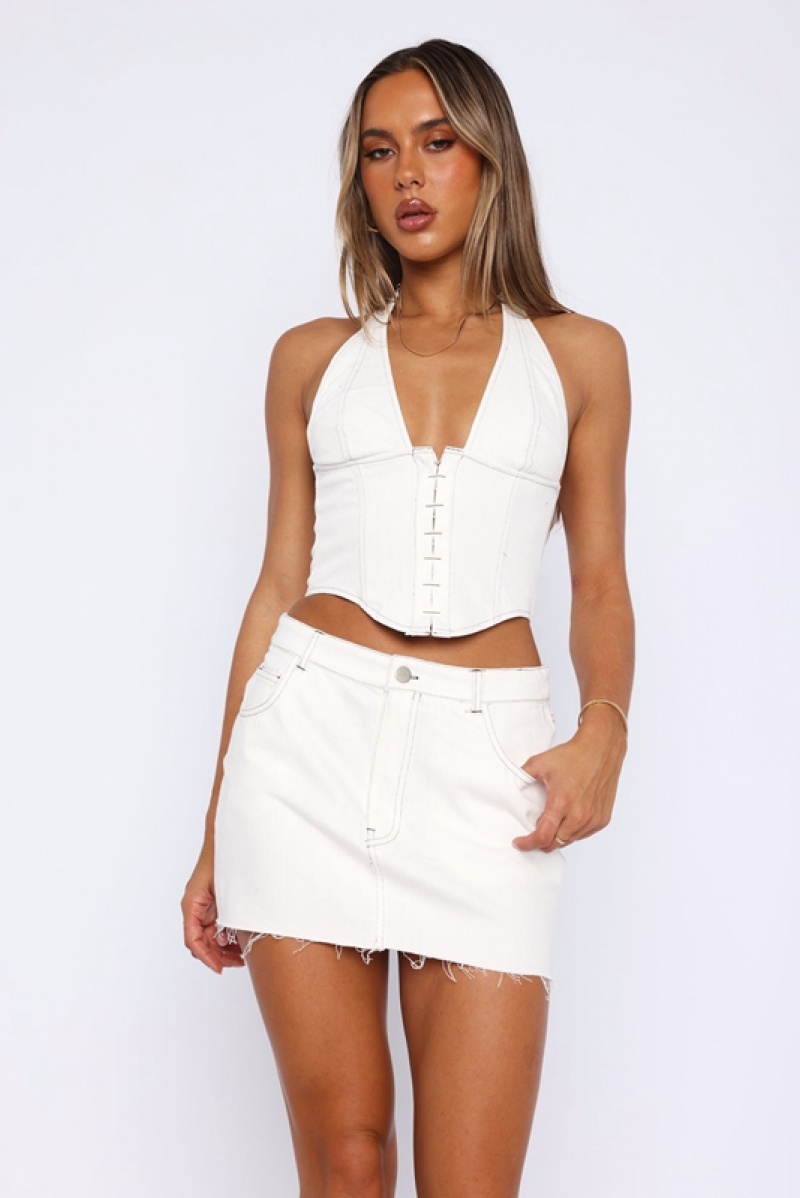 Women's White Fox Power Hour Mini Skirts White | ZCHU-78320