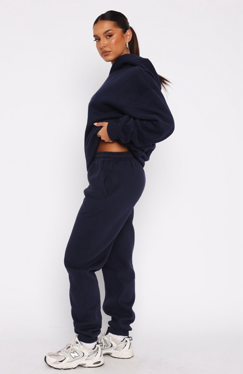 Women's White Fox Stay Lifted Sweatpants Navy | ICJD-27069