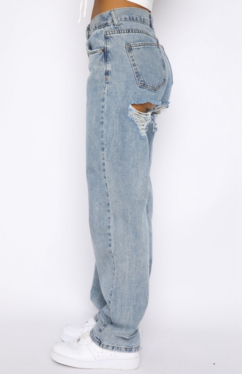 Women's White Fox Taking A Trip Mid Rise Straight Leg Jeans Blue Wash | DSNJ-57389